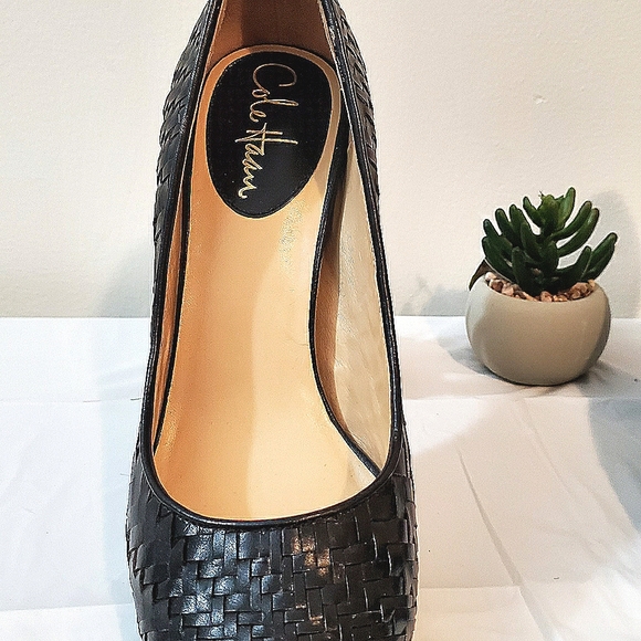 Cole Haan Nike Air Pumps - Picture 4 of 6